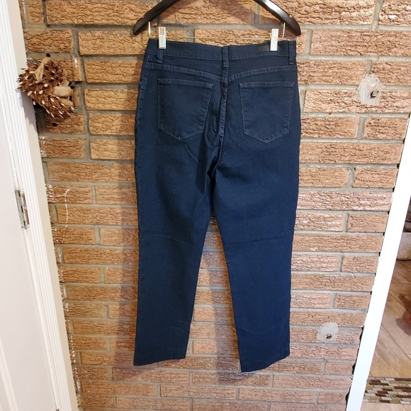 Lee Classic Fit High Rise  Straight Legs Jeans size 10 - Picture 3 of 11